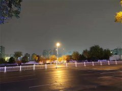 西安夜晚的街景五